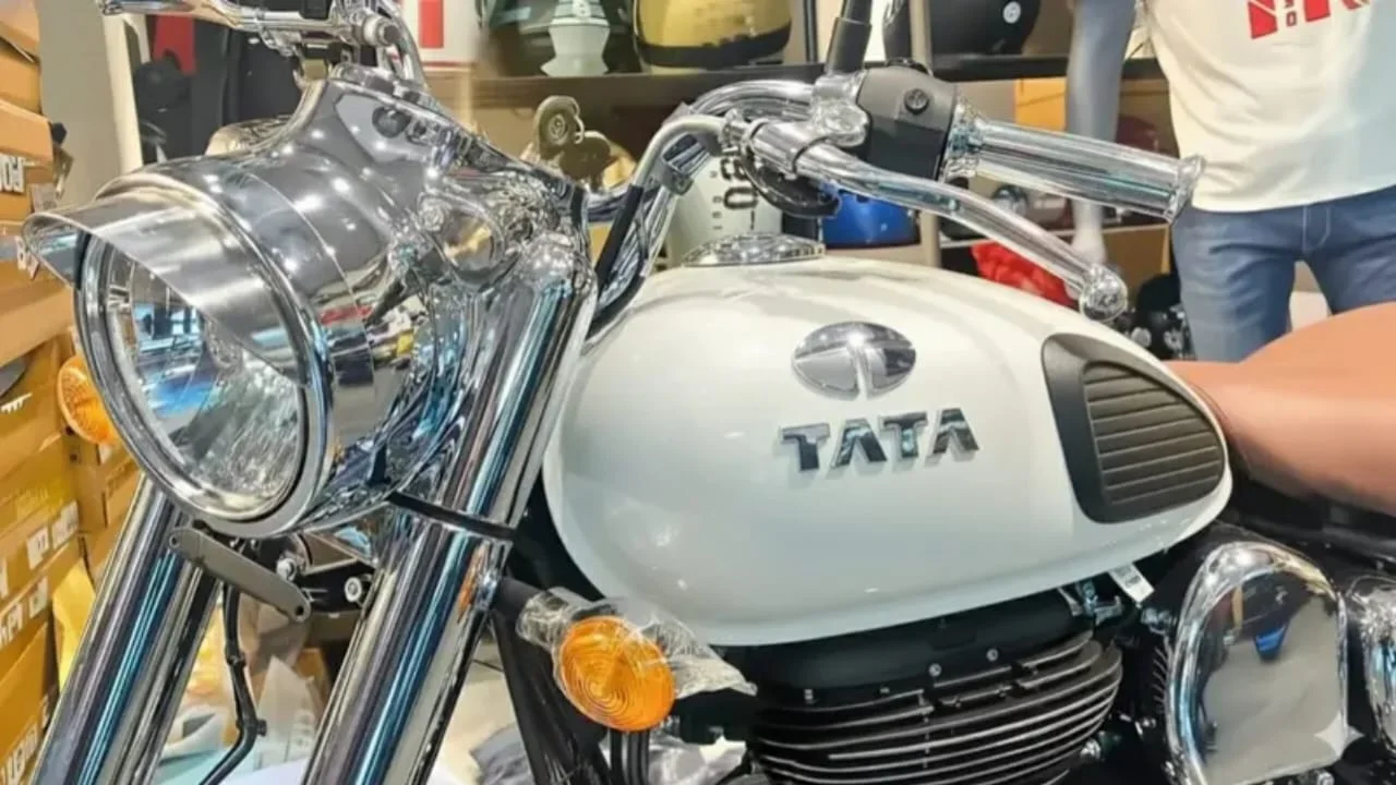 Tata 250cc Bike Launched – Liquid-Cooled Cylinder Engine, 6-Speed Gearbox, Dual-Channel ABS & Sporty Streetfighter Design at Just ₹67,999!